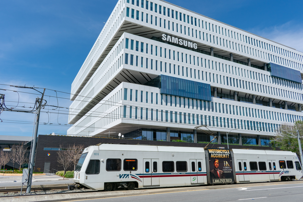 Samsung headquarters in Silicon Valley near light rail tram