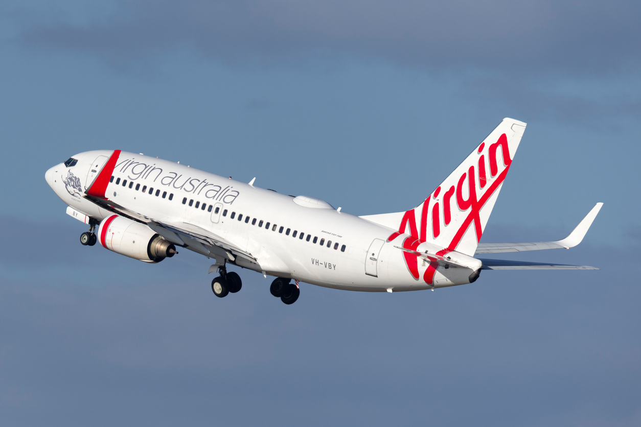 Virgin Australia Boeing 737 landing at Sydney Airport