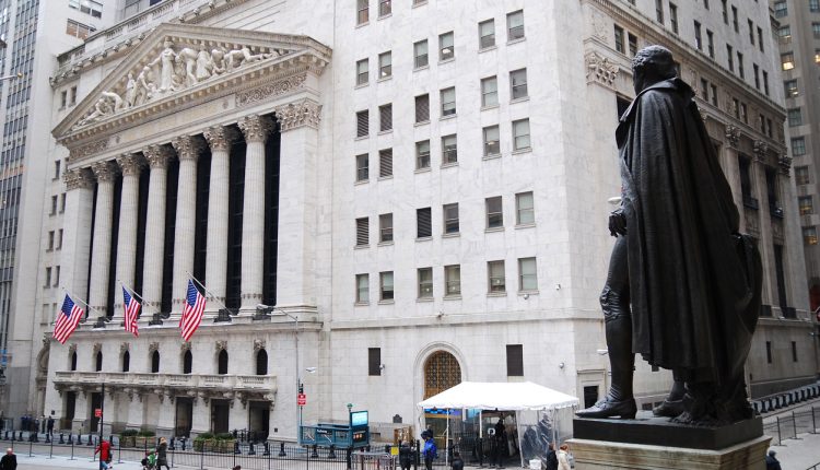 George Washington statue outside New York Stock Exchange