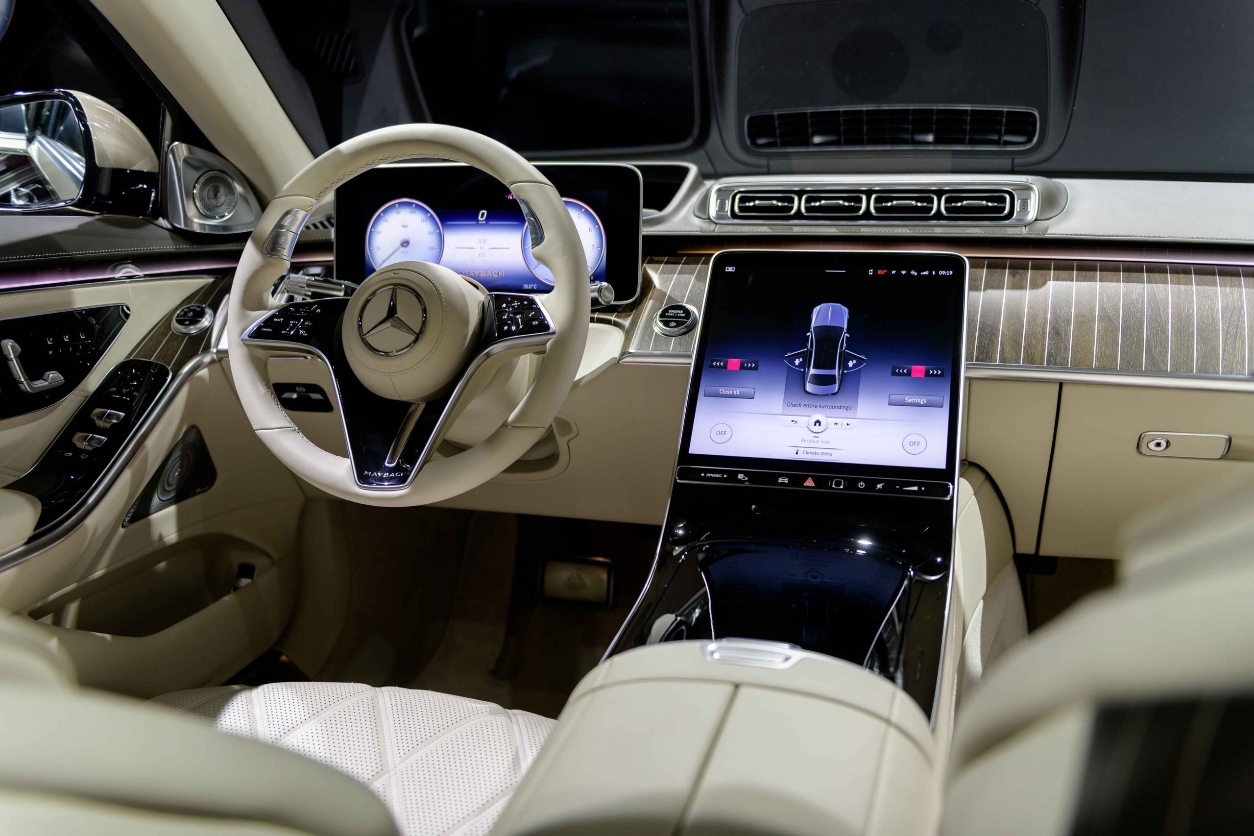 Mercedes-Maybach S-Class photo: Mercedes