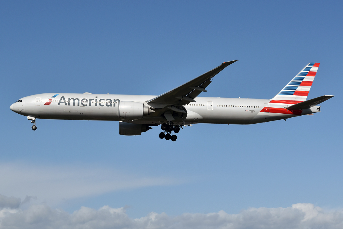 American Airlines Boeing 777