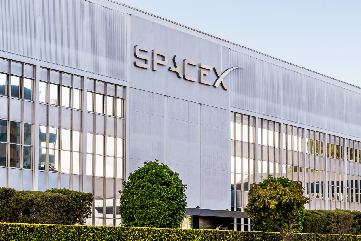 SpaceX building in Hawthorne California