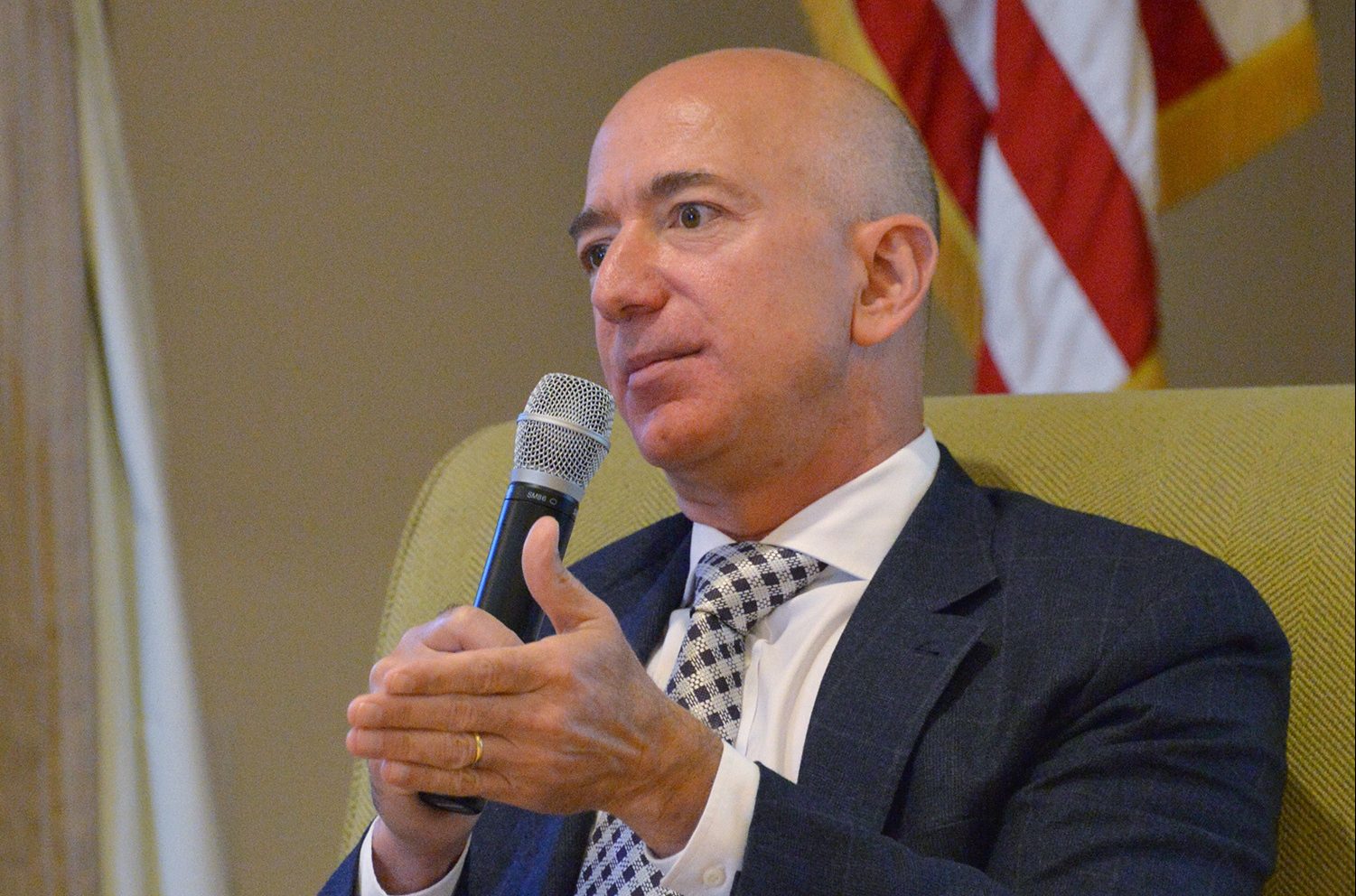 Jeff Bezos, rich, earnings, billionaire, Amazon
