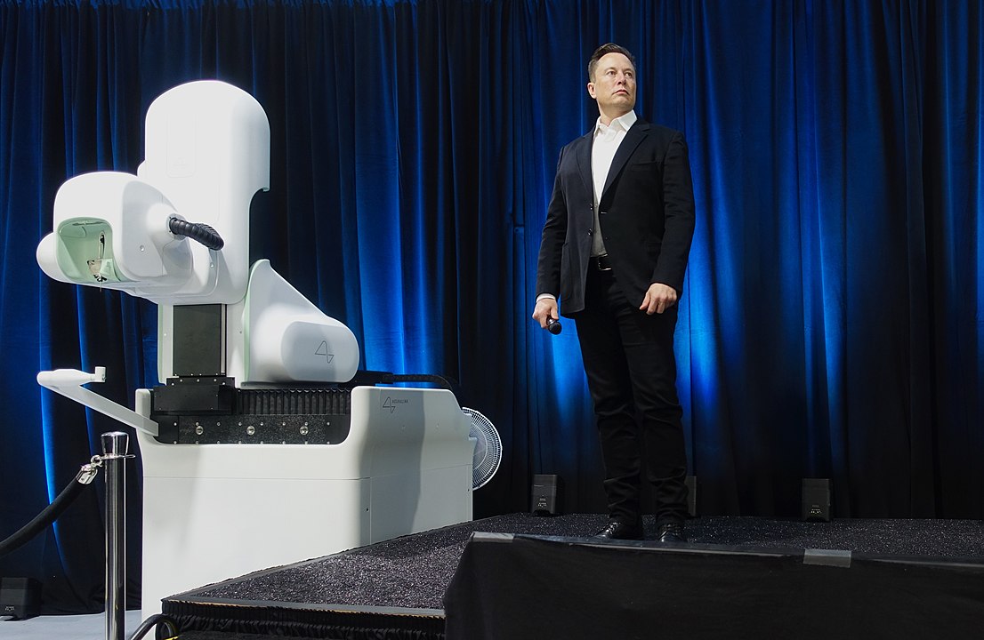 Elon Musk shows Neuralink brain implant working in pig