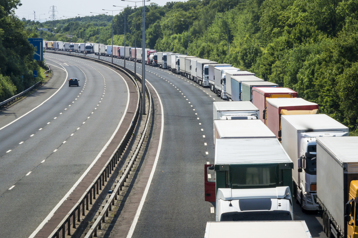 Backlog of lorries on M20