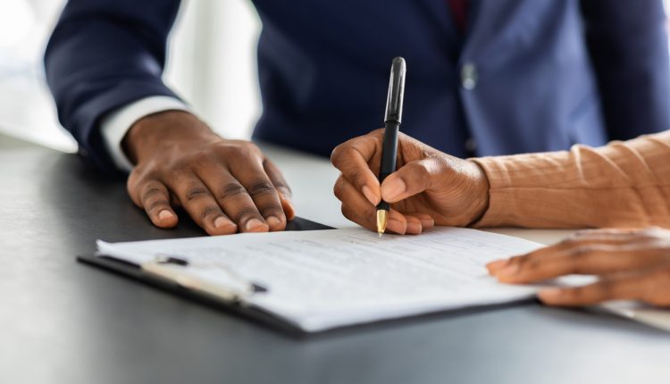 Signing loan agreement