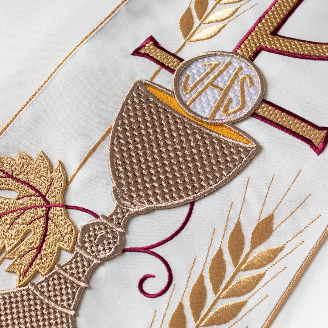 liturgical vestments for the assumption of the blessed virgin mary glory and hope