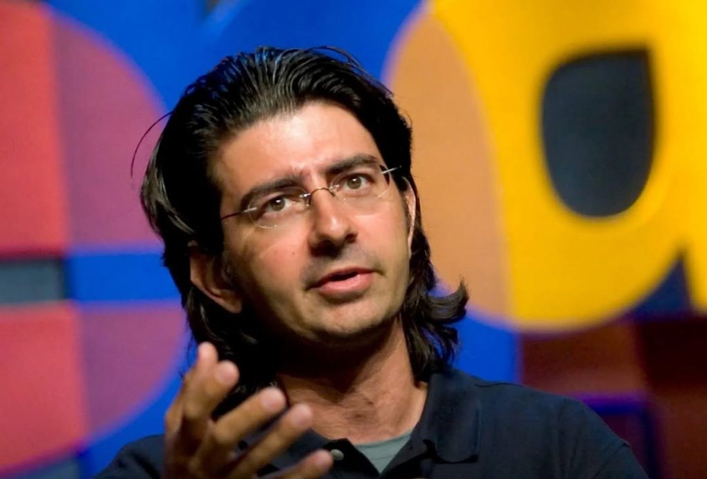 How a Broken Laser Pointer Launched eBay’s Global Empire