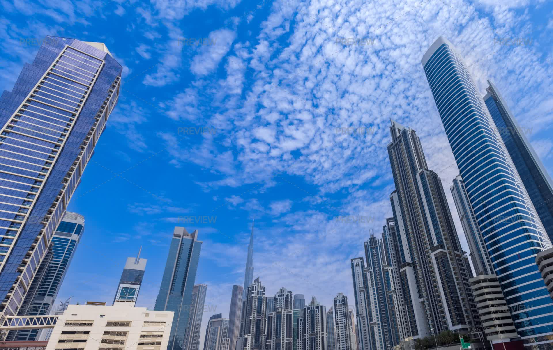Dubai skyline featuring the DIFC financial district, modern glass towers symbolizing Gulf capital and hedge fund growth